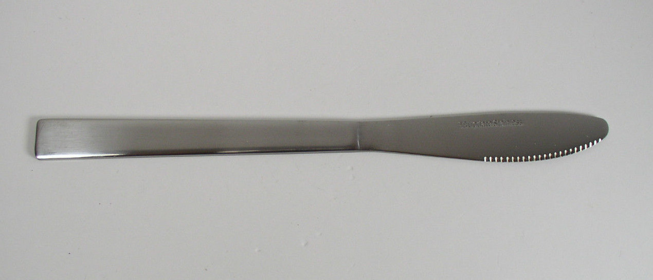 Update WM-38 Windsor Medium Weight Dinner Knife Lot of 24