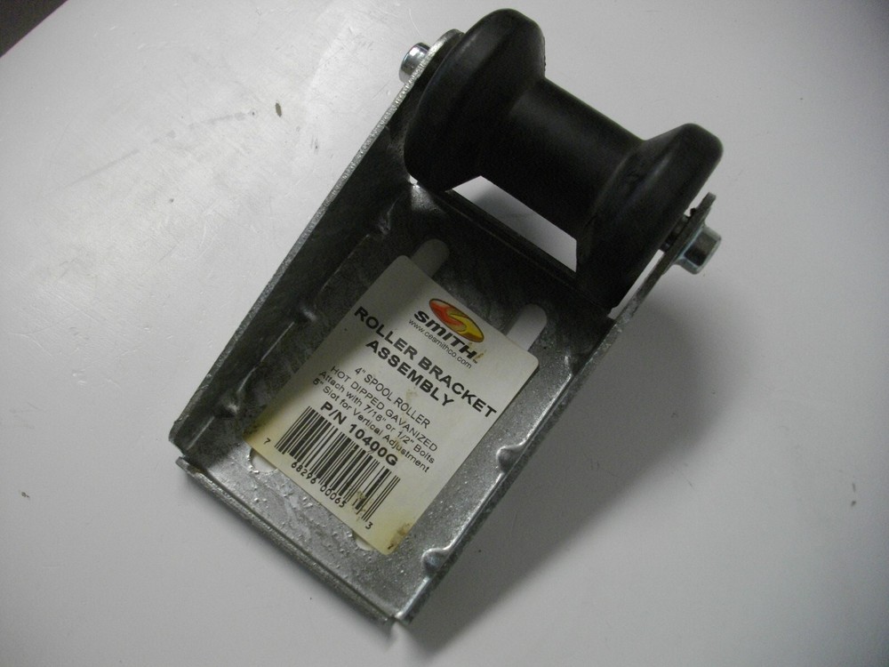 CE Smith 10400G Center Roller Bracket Assembly Boat Trailer