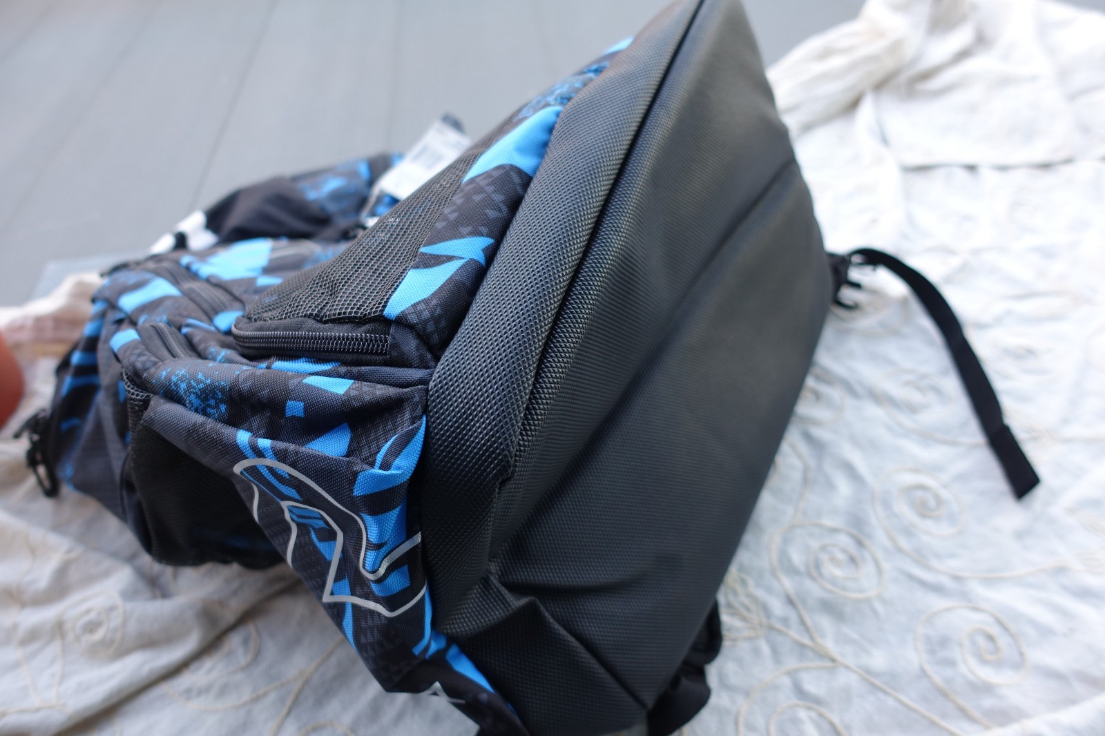 New TYR Alliance 45L Oversized Backpack Gym & Pool Bag - Swimming -Triathlon