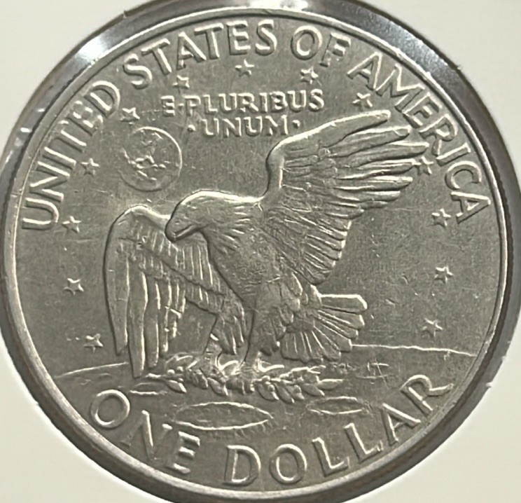1972 D Eisenhower Dollar **Free Shipping**
