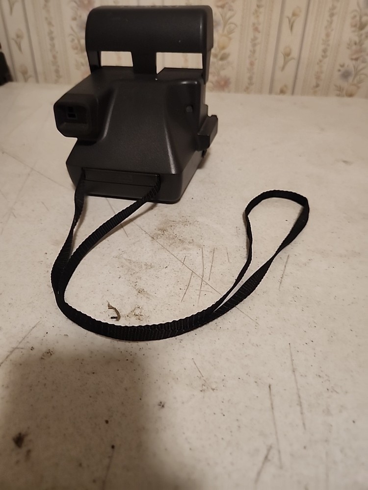Polaroid One Step AF Auto Focus 600 Instant Camera w Strap Untested