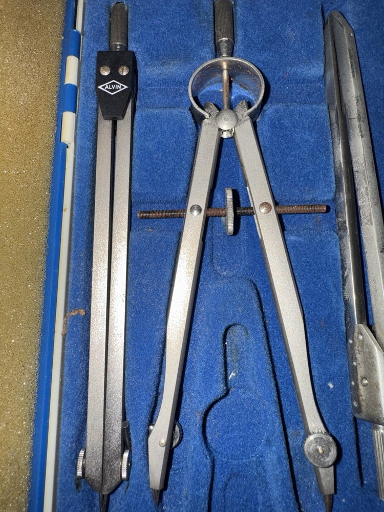 Alvin Maverick Precision Drawing Set Drafting Compass Tools w/ Case