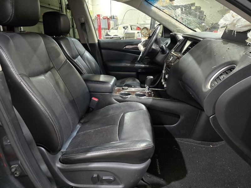 PATHFINDR 2013 Glove Box 608613