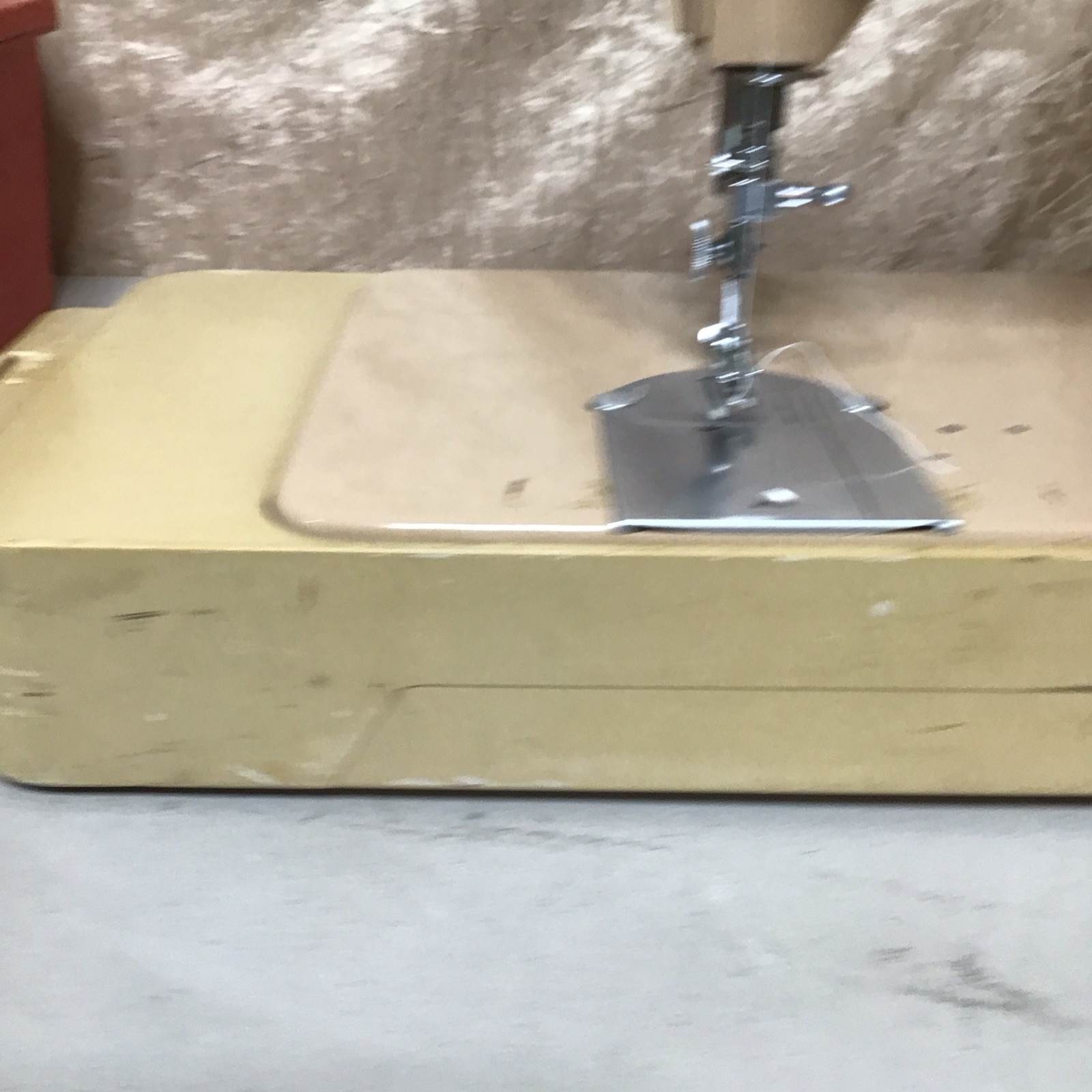 Vintage Singer 404A Sewing Machine With Case