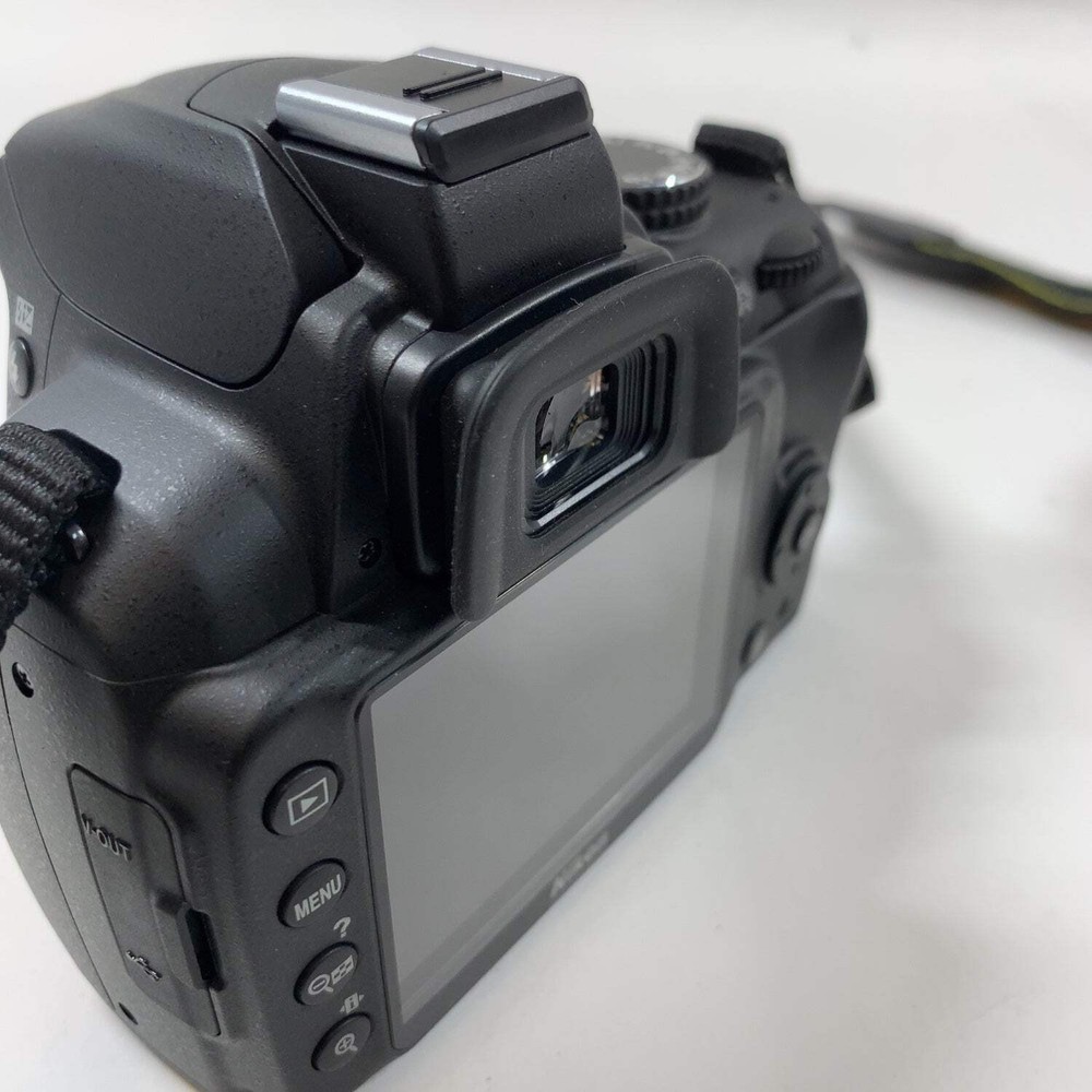 Nikon D3000 10.2MP DSLR Camera