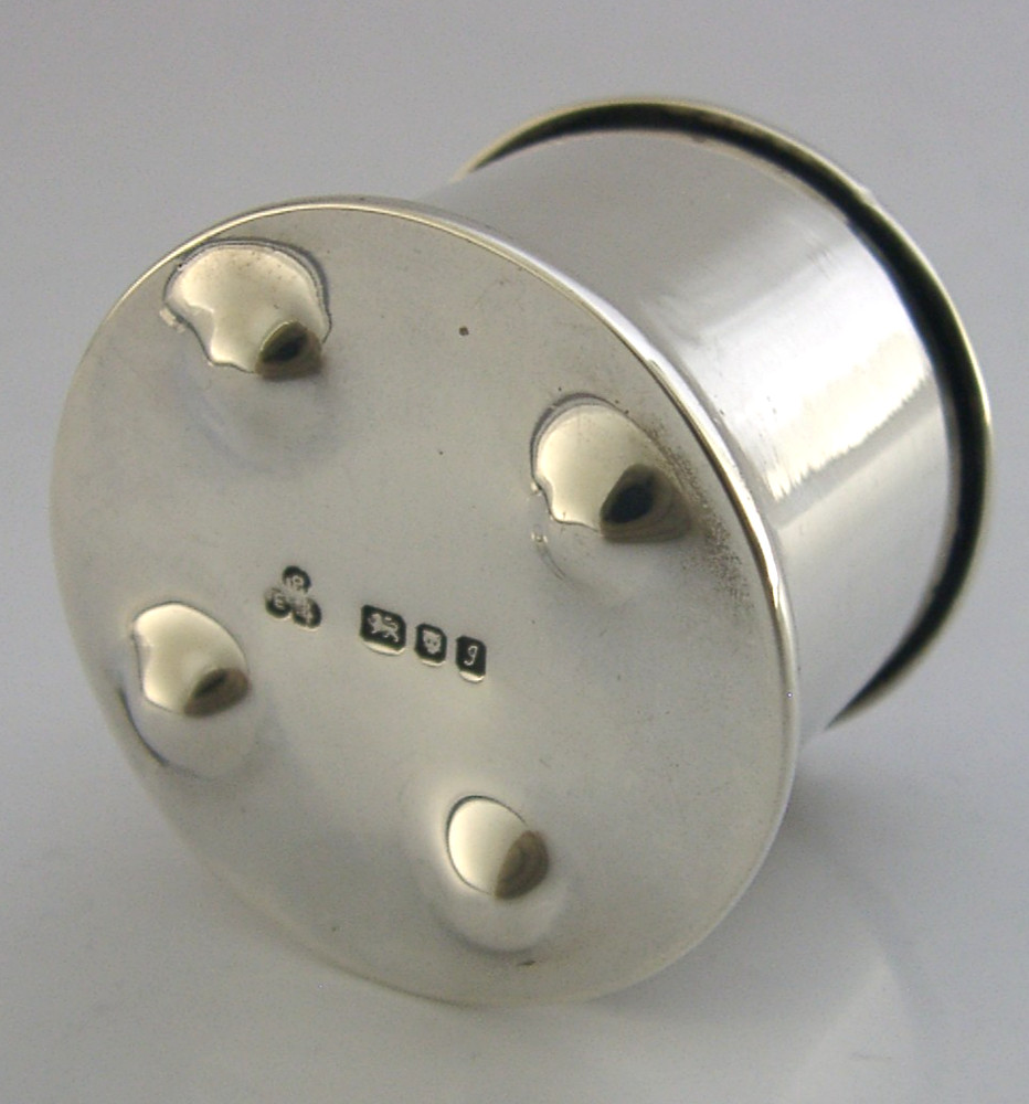 PETER E BALL HAND MADE ENGLISH SOLID STERLING SILVER BOX 1983 DESIGNER