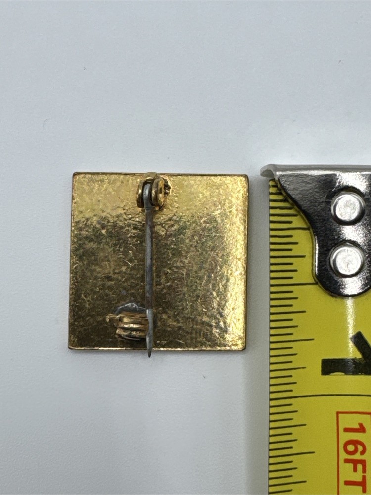 WWII 2nd Air Force DI Unit Crest Pin PATCH TYPE