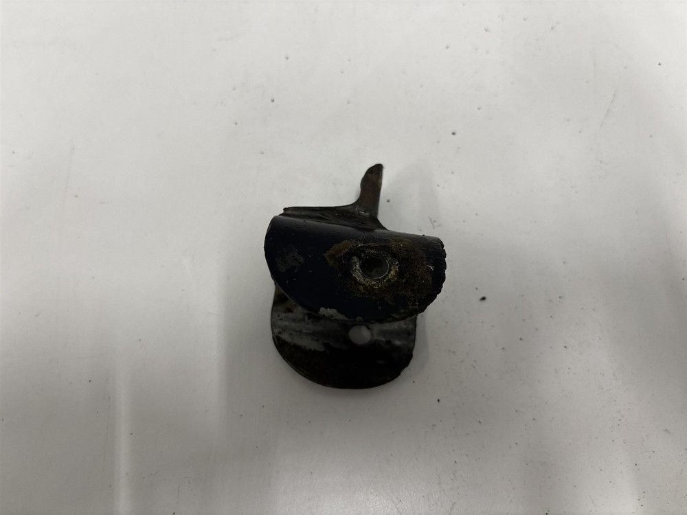 Luscombe Model 8 Mount Bracket
