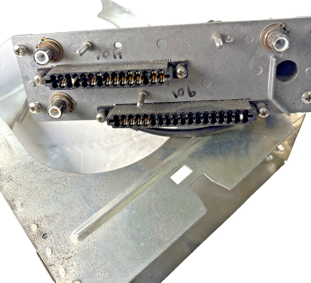 Bendix King KX 155/165 rack and back plate with connectors