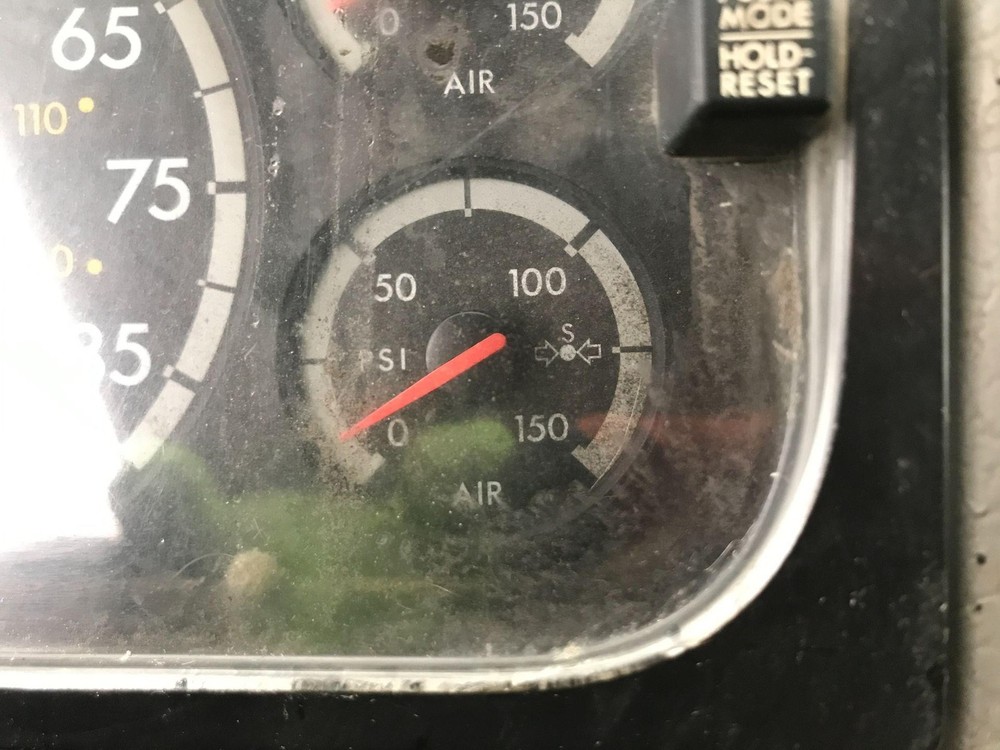 2000-2005 Freightliner FL70 Speedometer Instrument Cluster - Used