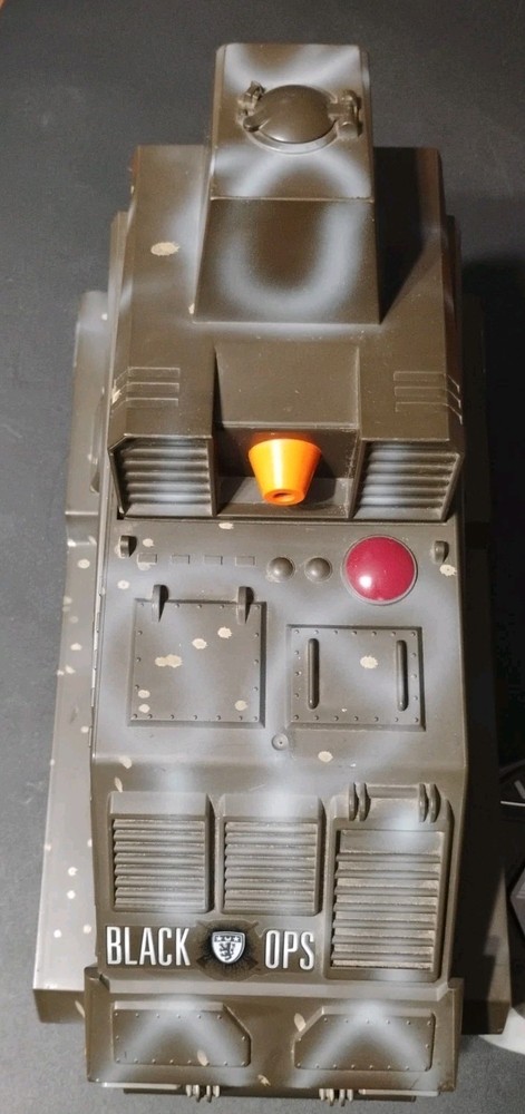 Ignite Black Ops Rc Tank Airsoft with remote. Read Description