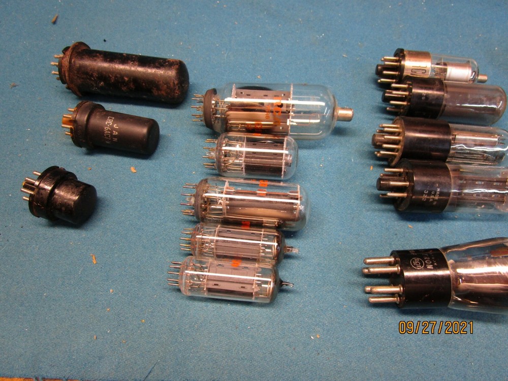 17 Used Untested RCA Vacuum Tubes Various Sizes and Styles