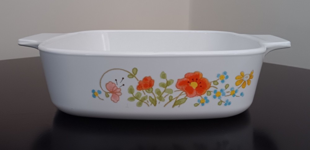 Corning Ware Wildflower Pattern baking dish. No Lid A-1-B 1 quart