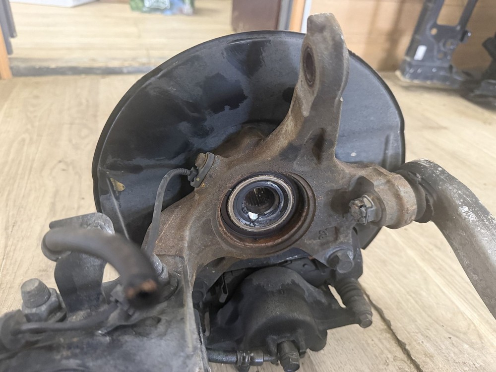 2011-2015 Honda CRZ Front Right Spindle Knuckle