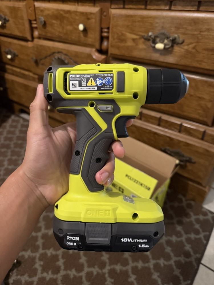 Ryobi 18V ONE+ 2-Tool Kit – Drill Driver + Oscillating Tool (Great Condition)