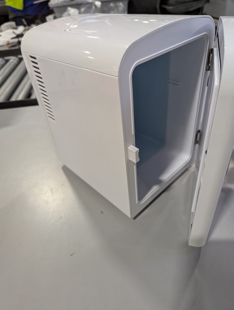 ASTROAI COMPACT REFRIGERATOR, PORTABLE MINI FRIDGE, 4L - WHITE