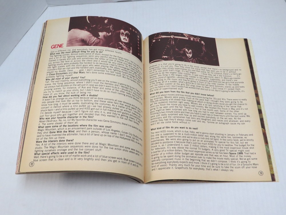 KISS MEETS THE PHANTOM MAGAZINE 1978 AUCOIN