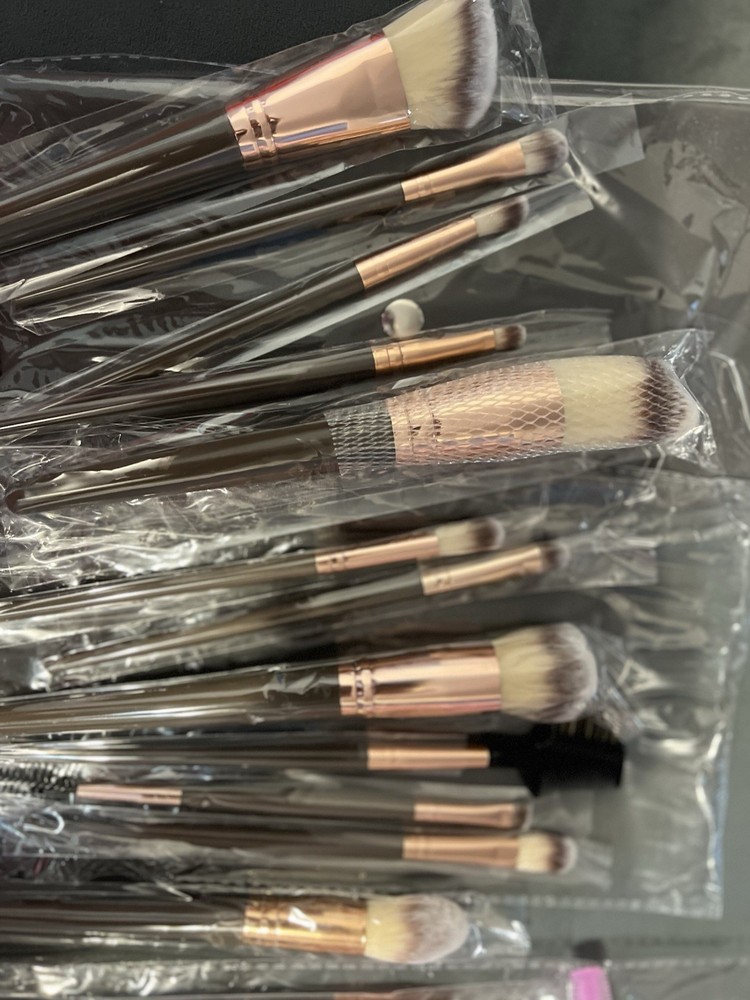 Makeup Brush Set 15 Black Makeup Brushes, Professional Set for Beginners(Coffee