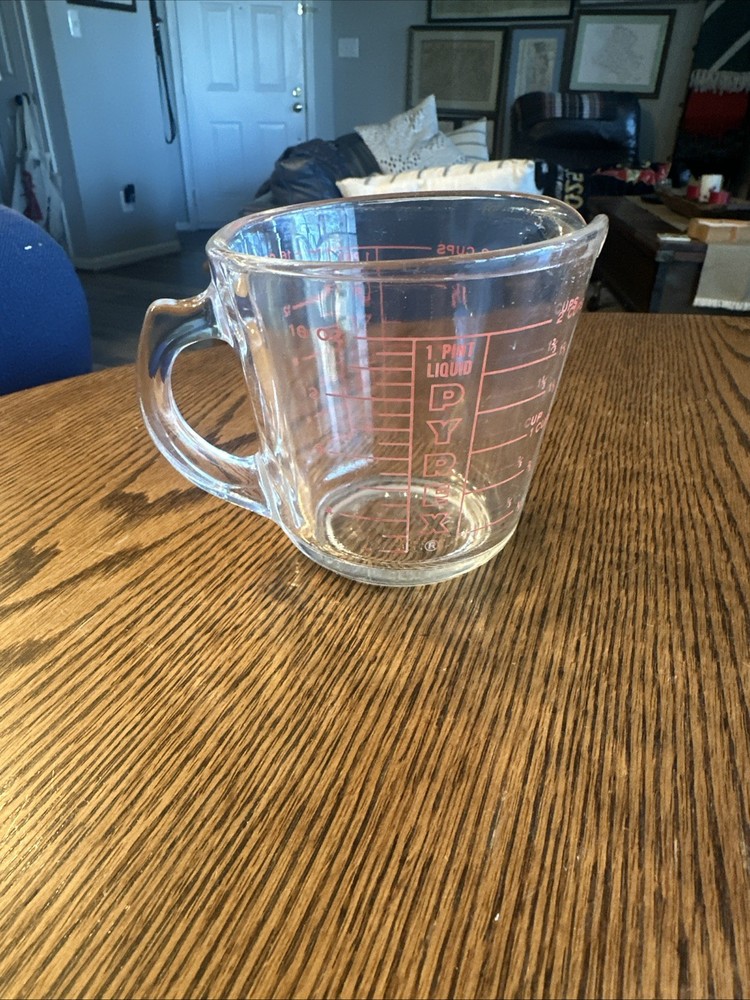 Vintage Pyrex 516 - 1 Pint Liquid Measuring Cup