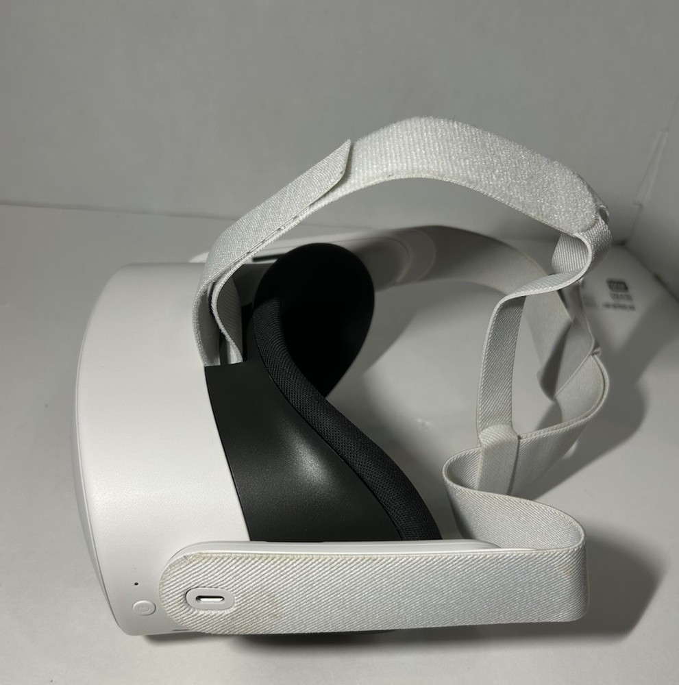 Meta Quest 3 VR Headset Only Tested Working w/ Charger Read