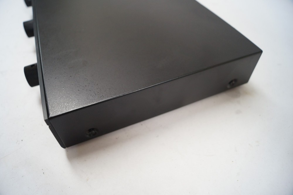 NILES Audio Corp SSVC-4 Speaker Selector / Volume Control System WORKING E211