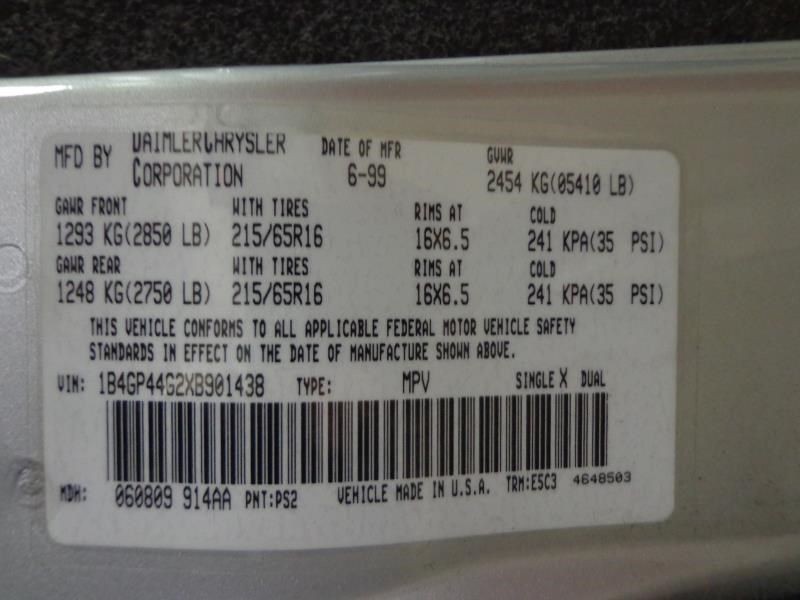 1999 CARAVAN OWNERS MANUAL