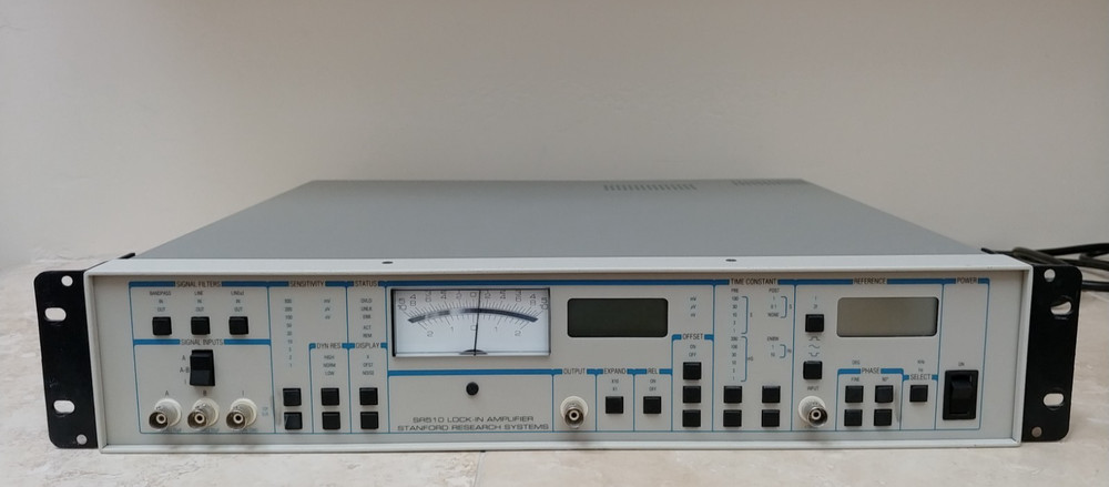 Stanford Research Systems SR510 Analog Lock-In Amplifier with Rack Mount Kit