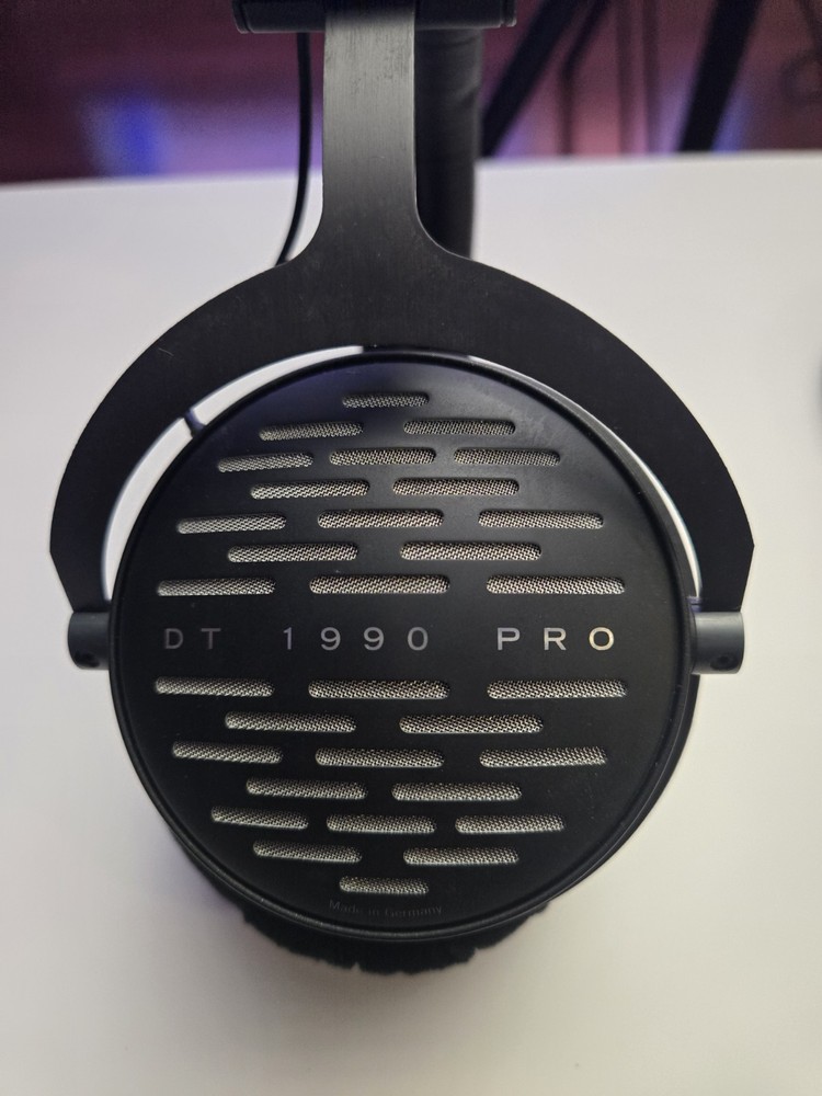 Beyerdynamic DT 1990 Pro Studio Headphones