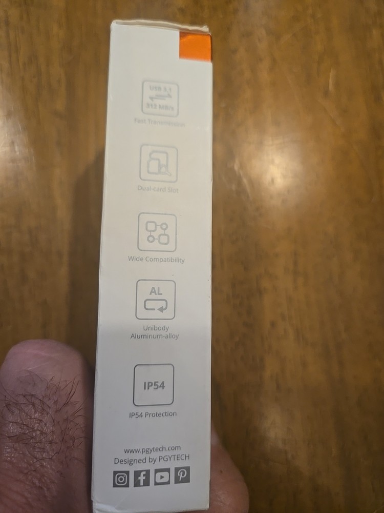 PGYTECH CreateMate High-Speed Card Reader Case