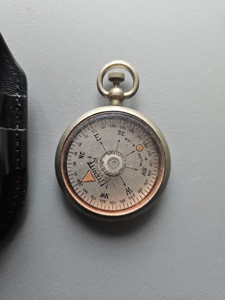 ANTIQUE SHORT & MASON TAYLOR LITENITE COMPASS