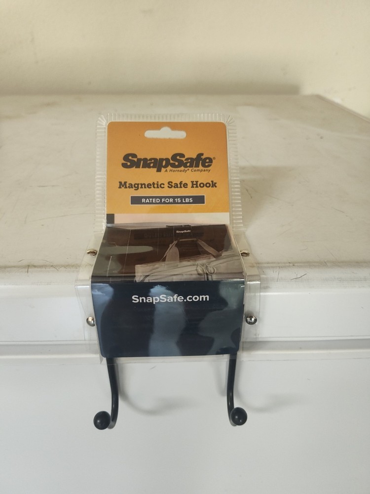 SnapSafe Magnetic Safe Hook Black