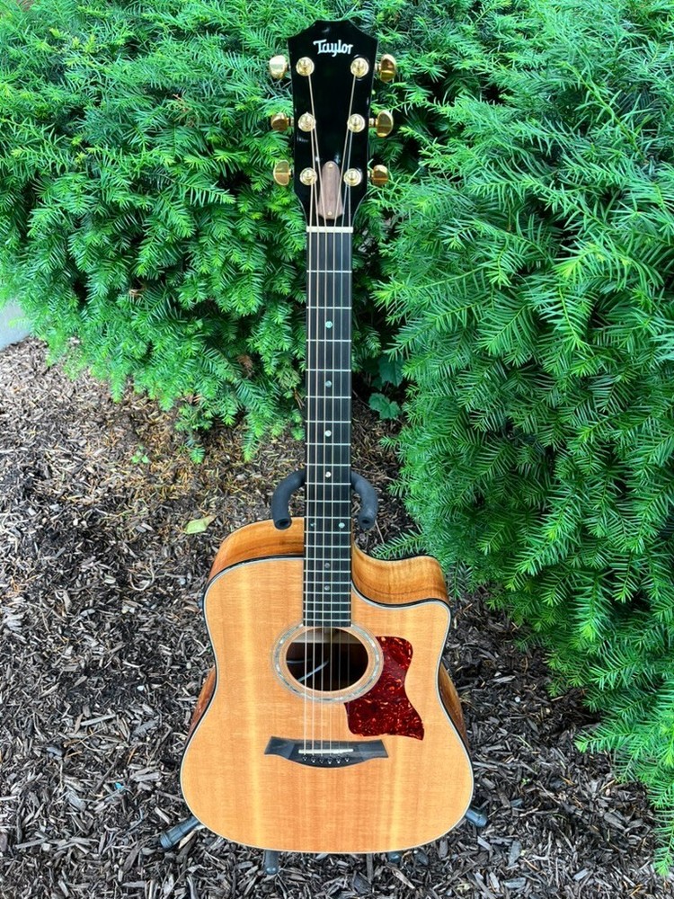 Taylor 710ce Acoustic Guitar (KOA)