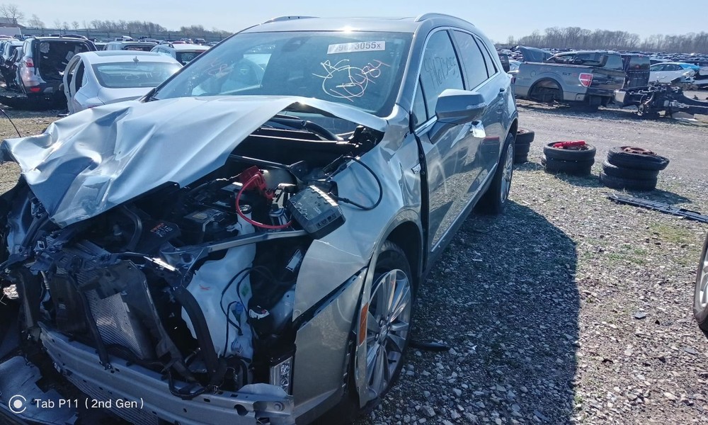 XT5 2024 Glove Box 809351