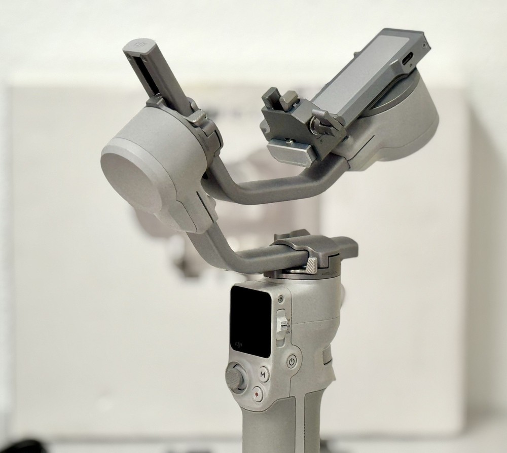 DJI RS 4 Mini Handheld 3-Axis Gimbal Stabilizer #3
