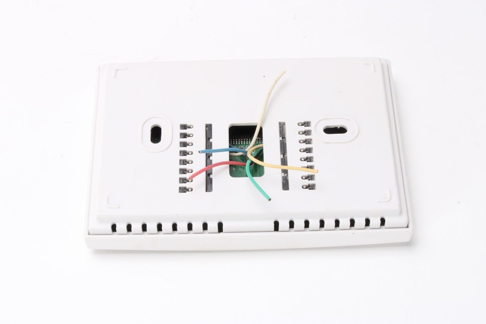 Savant SST-W100-00 WiFi Enabled Digital Thermostat