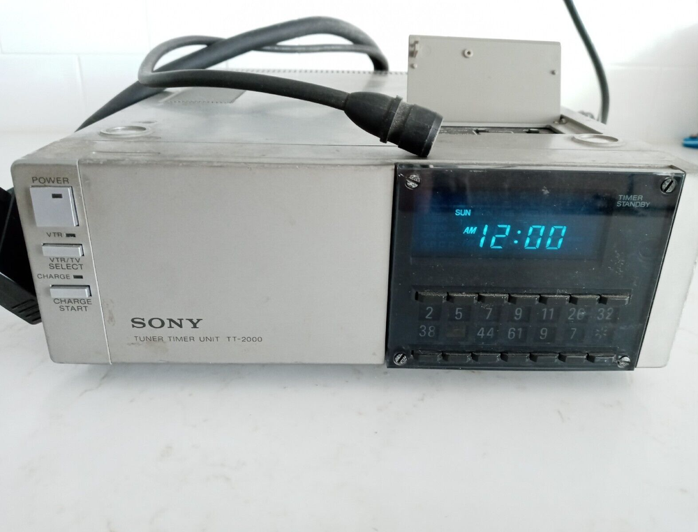 Vintage Programmable Betamax Portable Tuner Timer Unit Sony TT-2000 Untested