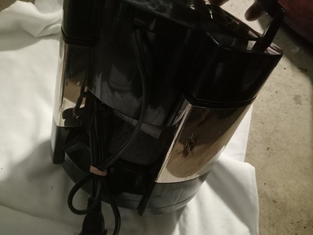 black and decker lids off