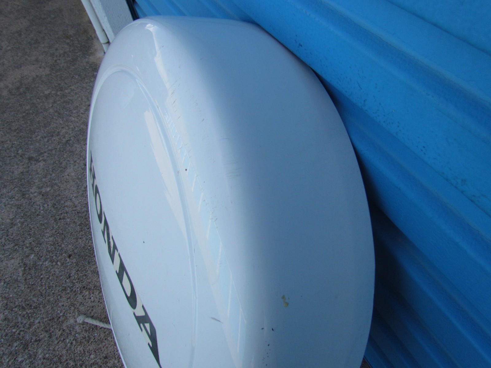 2005 - 2006 Honda CRV Hard Spare Tire Cover 75590-S9A-J110 White