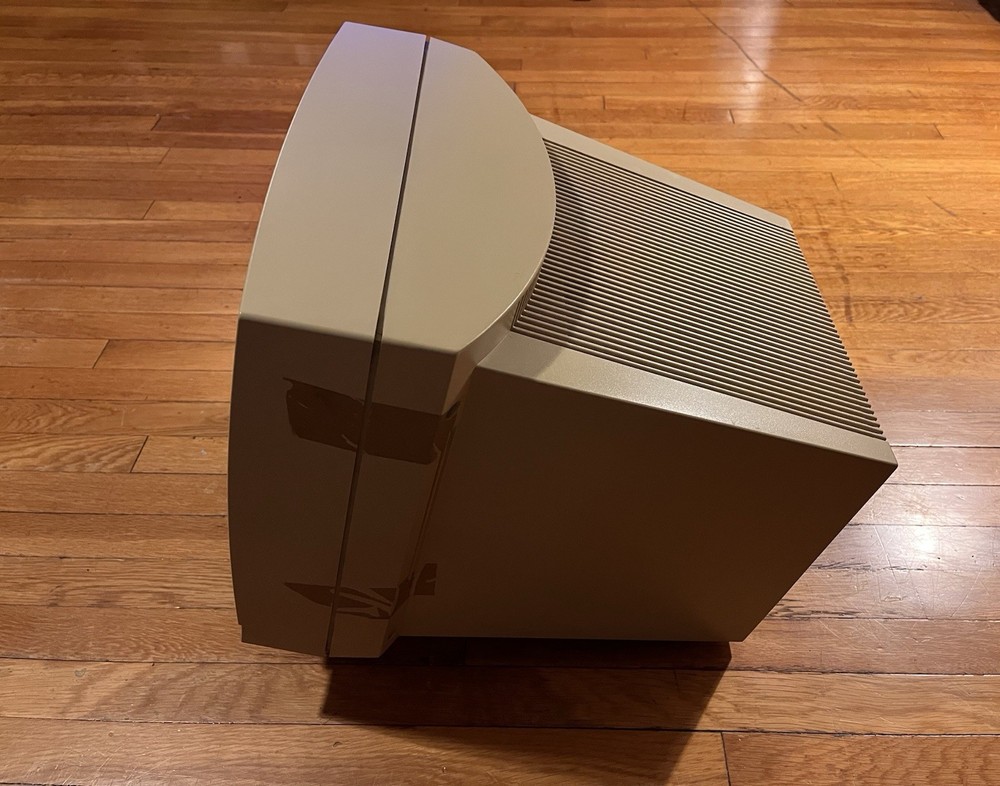 VINTAGE Apple Multiple Scan 1705 Display 1995 TESTED