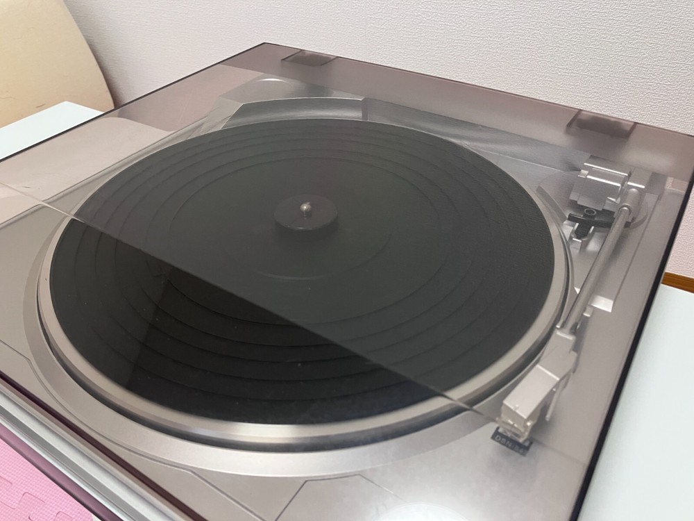 Denon DP-29F Belt-Drive Turntable Analog Record Player Phonoequalizer Silver