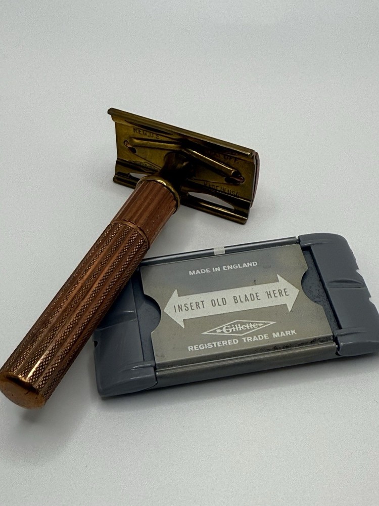 Vintage Gillette DE Two Tone Razor In Original Case, No Date Code