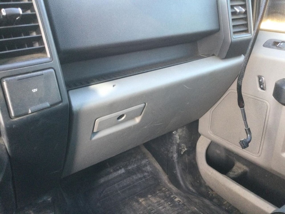 F150      2019 Glove Box 4989573