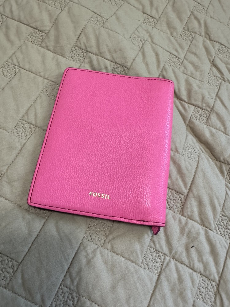 Fossil Passport Holder/Wallet