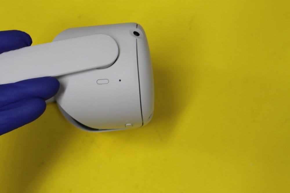 Oculus Meta Quest 2 128GB VR Headset ONLY, Great Condition!