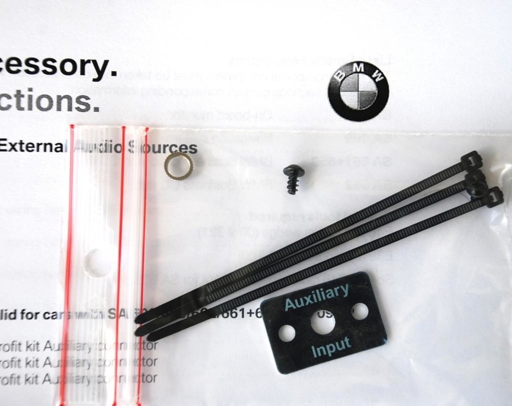 BMW E60 E63 E64 E65 E66 CD PLAYER RADIO MP3 AUX INPUT ADAPTER KIT iPOD iPHONE