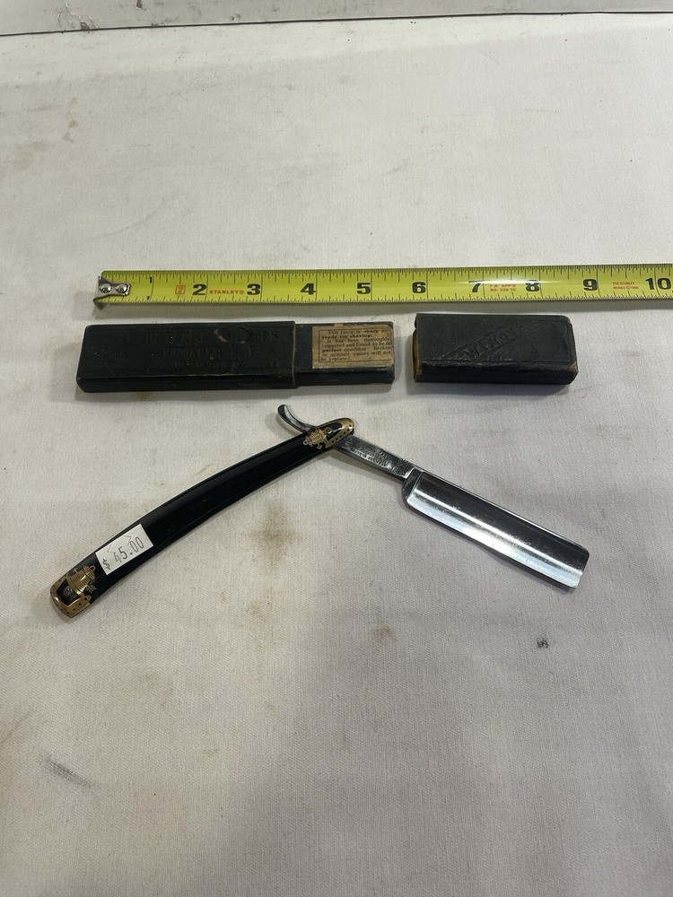 Vintage Winova Straight Razor With Box