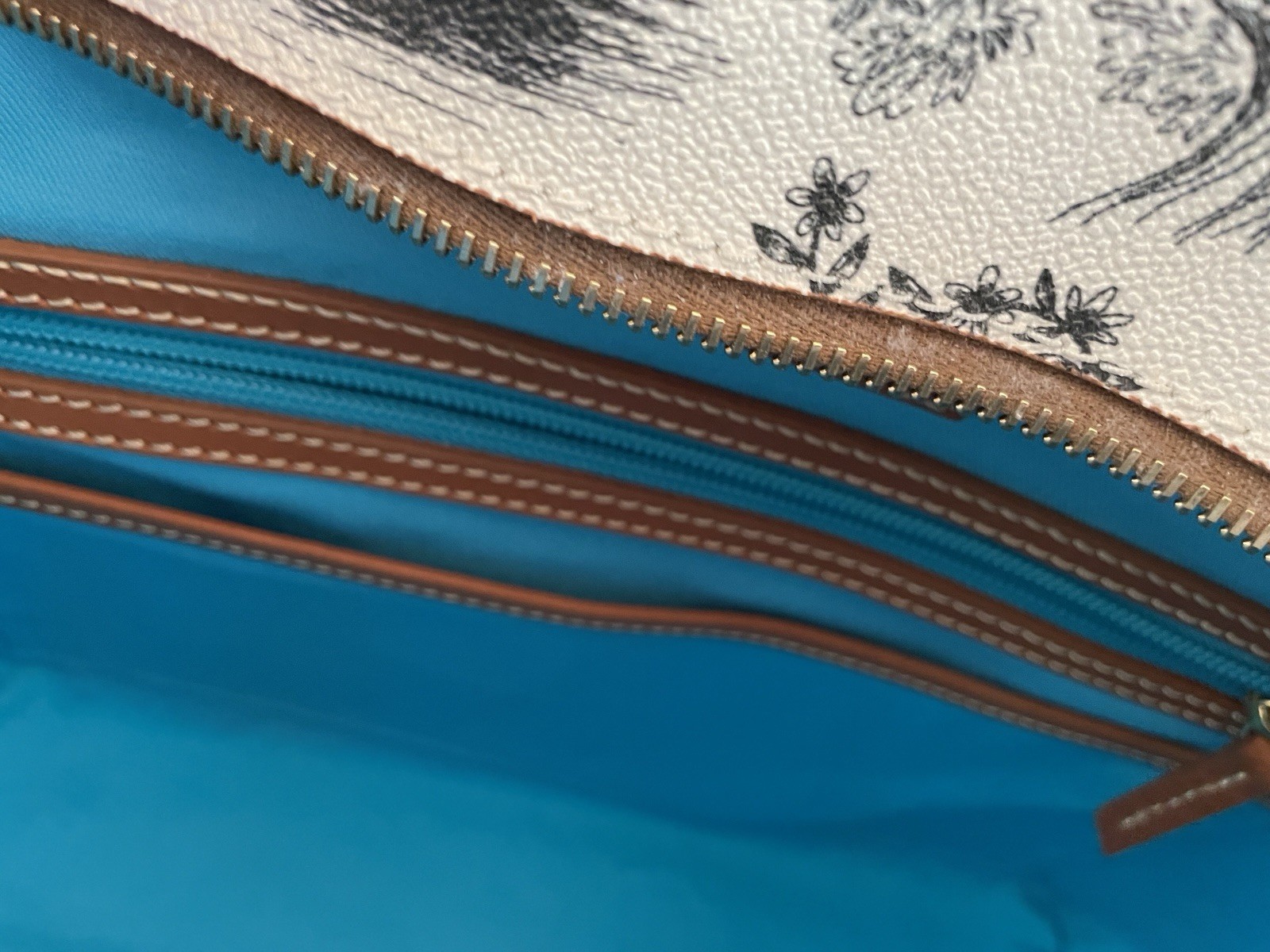 Dooney & Bourke Alice In Wonderland Purse Disney Tote Bag Purse NWT