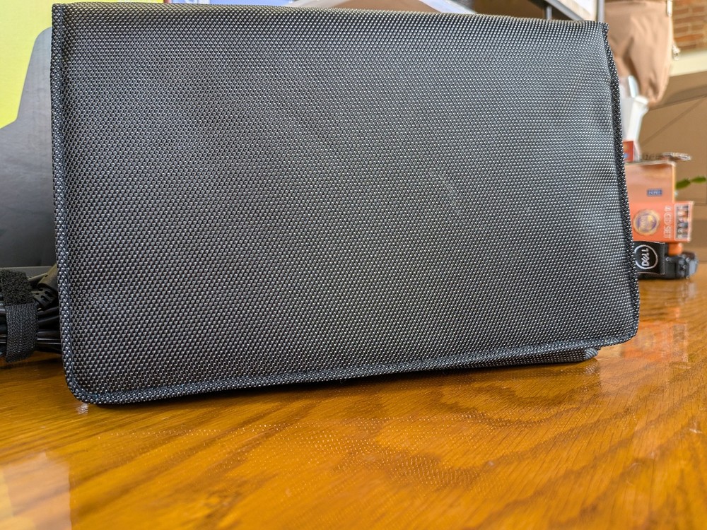 Dell M115HD LED Projector - DOES NOT INCLUDE TRIPOD - REFURBISHED