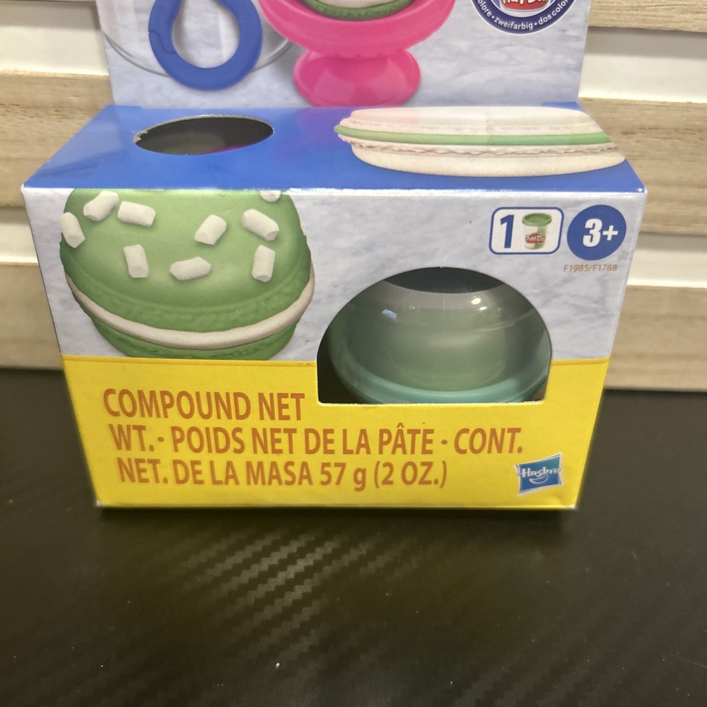Play Doh Kitchen Creations Macaron Set