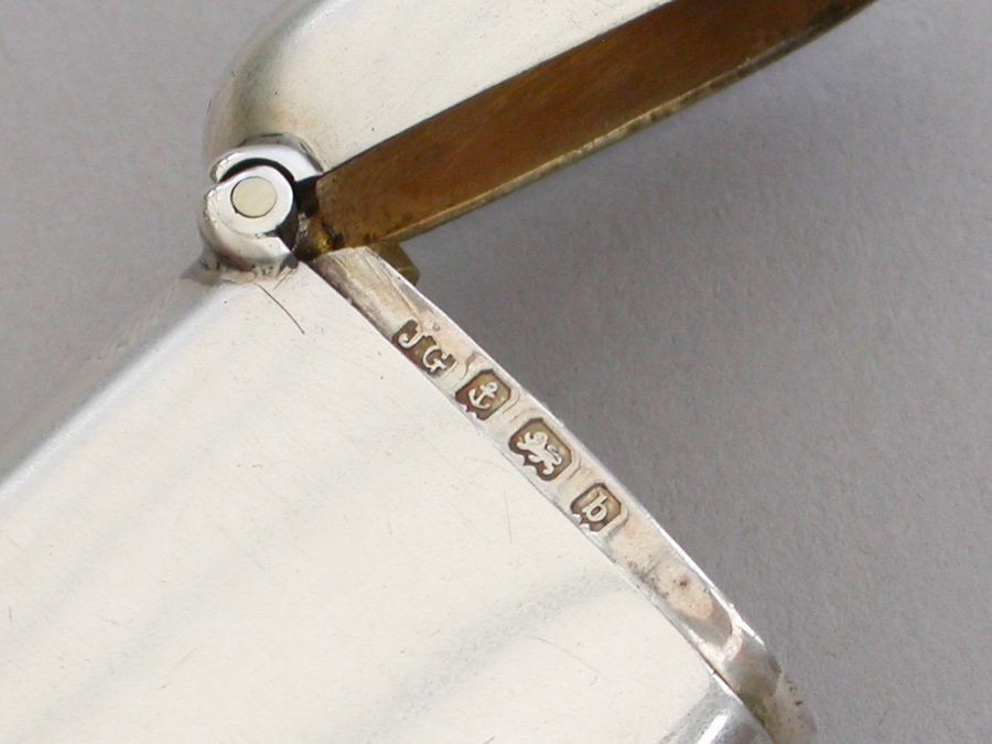 Edwardian Silver Combination Vesta & Sovereign Case. By Joseph Gloster 1901